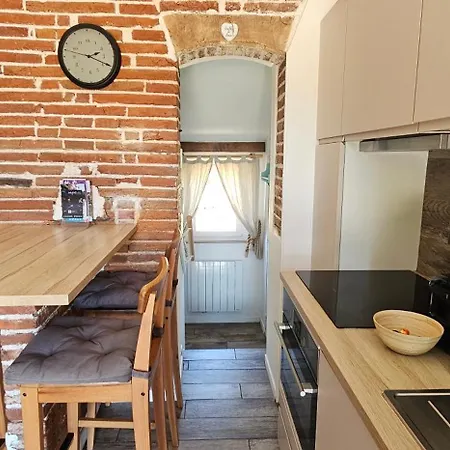 Les Hauts De Sames Bed & Breakfast 3*