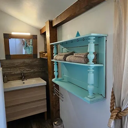 Les Hauts De Sames Bed & Breakfast 3*