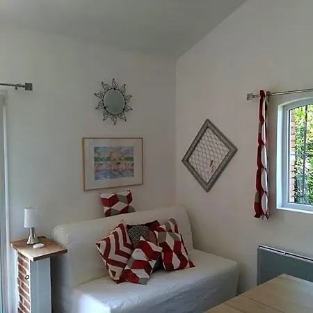 Couette-café Les Hauts De Sames 3*
